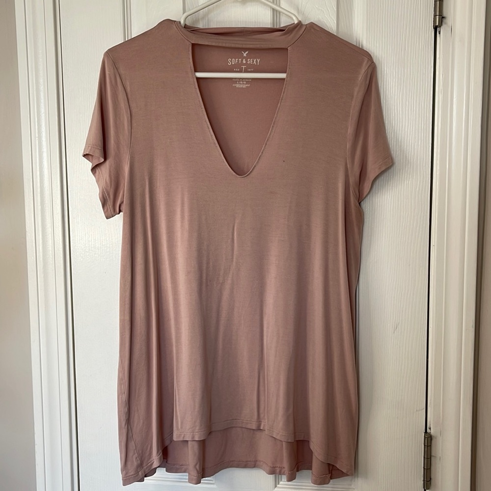 American Eagle tshirt